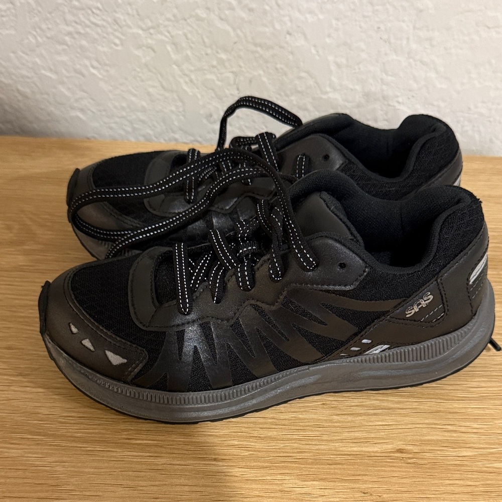 SAS Womens mission one stability lace up sneaker size 4